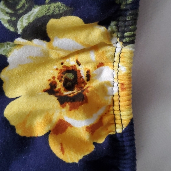 Top - Picture 6 of 6